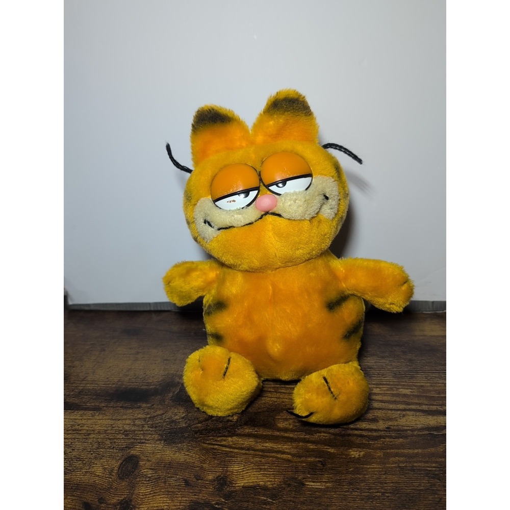 Vintage 1978 1981 Garfield 9" Sitting Plush Fun Farm United Feature By Dakin Inc